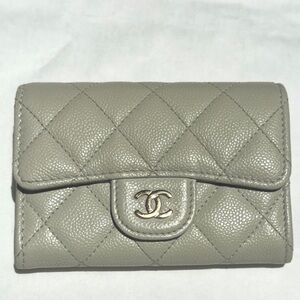 CHANEL Quilted Leather Wallet in Pale Grey
